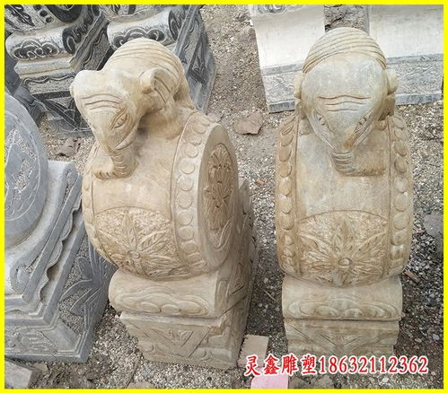 石韵丽江 庭院抱鼓雕塑的艺术之美